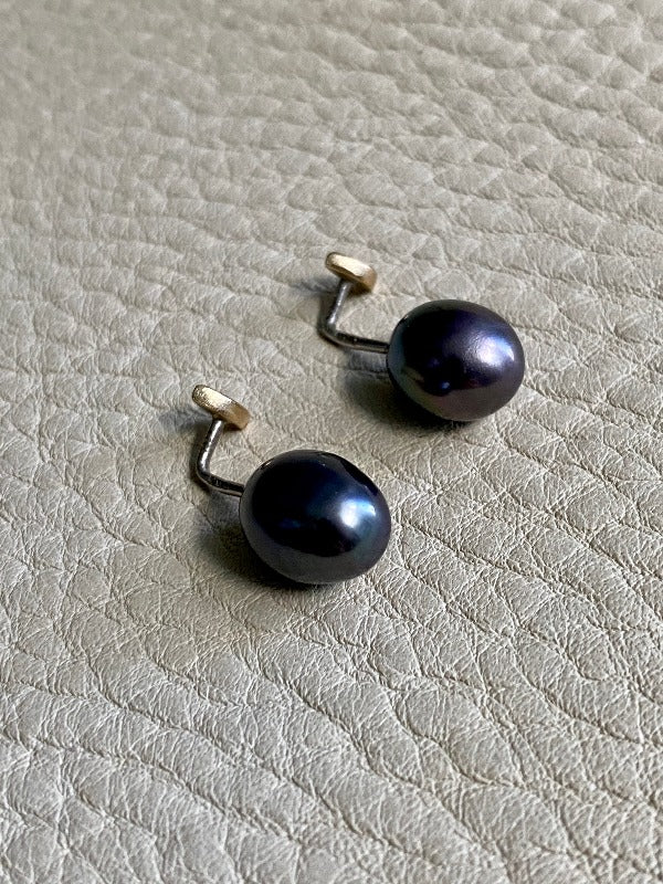 Incredibly unique!! - Pearl and 14k gold diamond eye earrings - Vintage Swedish 1930-1970