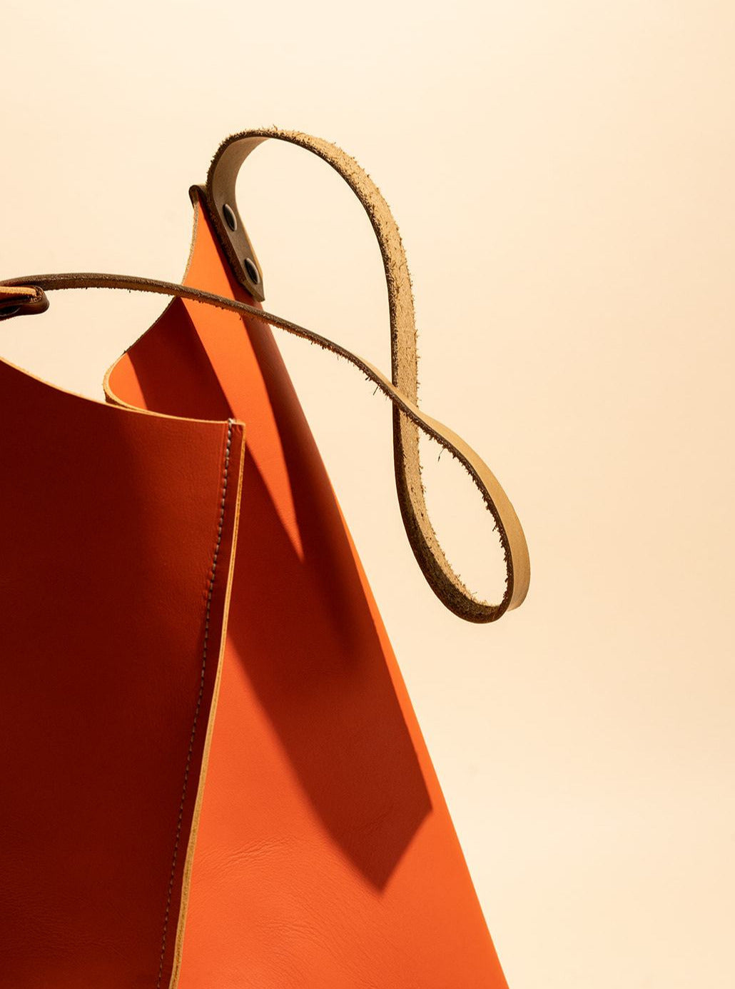 Wedge bag - Papaya orange leather