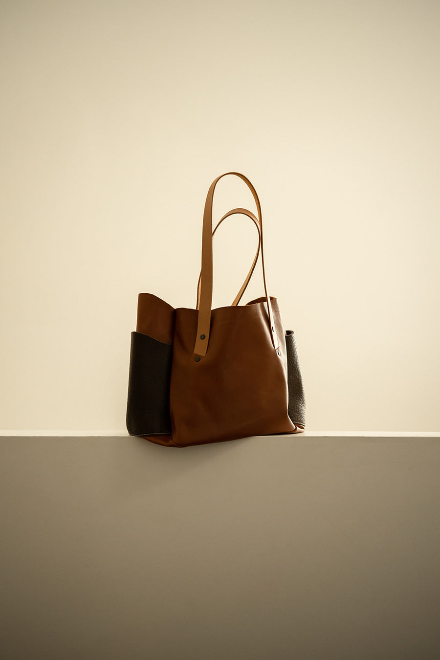 Brev MEDIUM carryall - Cinnamon