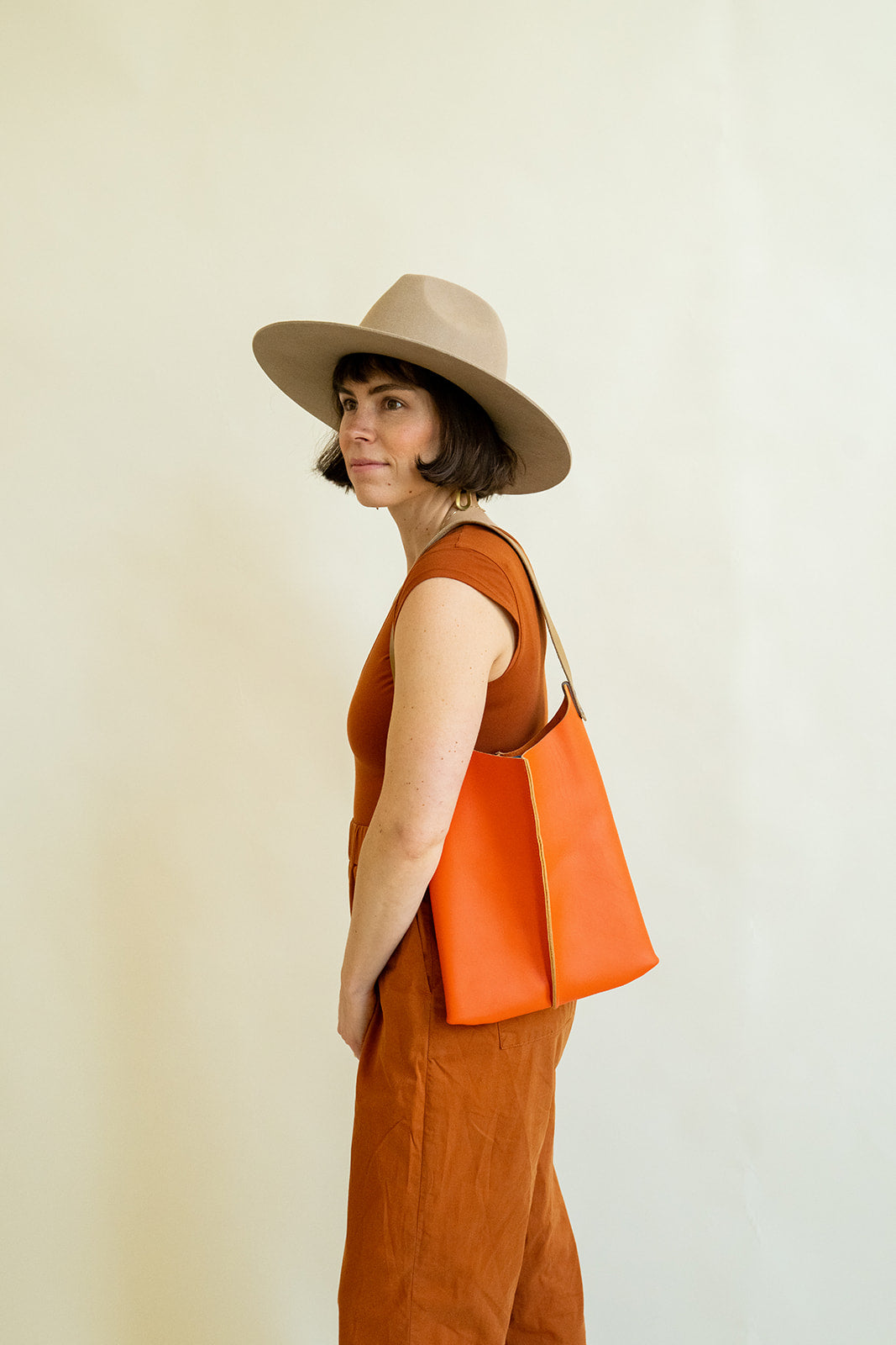 Wedge bag - Papaya orange leather