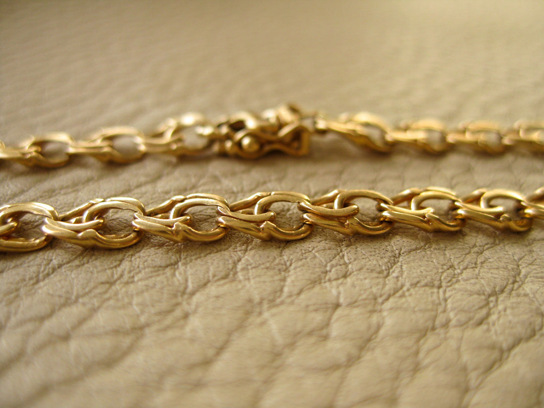 Delicate 18k double-link solid gold bracelet - Trelleborg, Sweden 1963