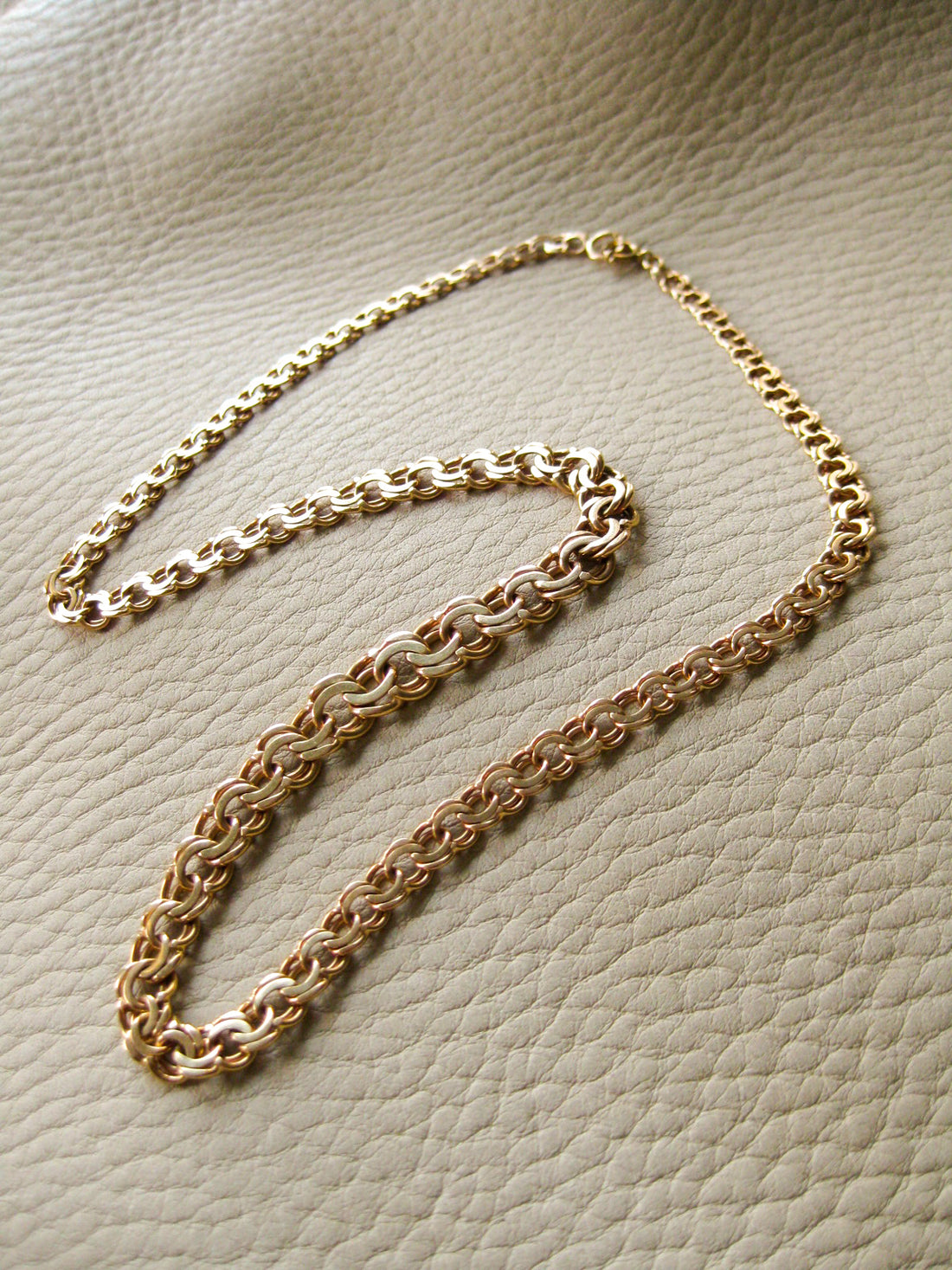 21.3g Gold necklace - Graduated double link solid 18k gold - Swedish vintage 1960s