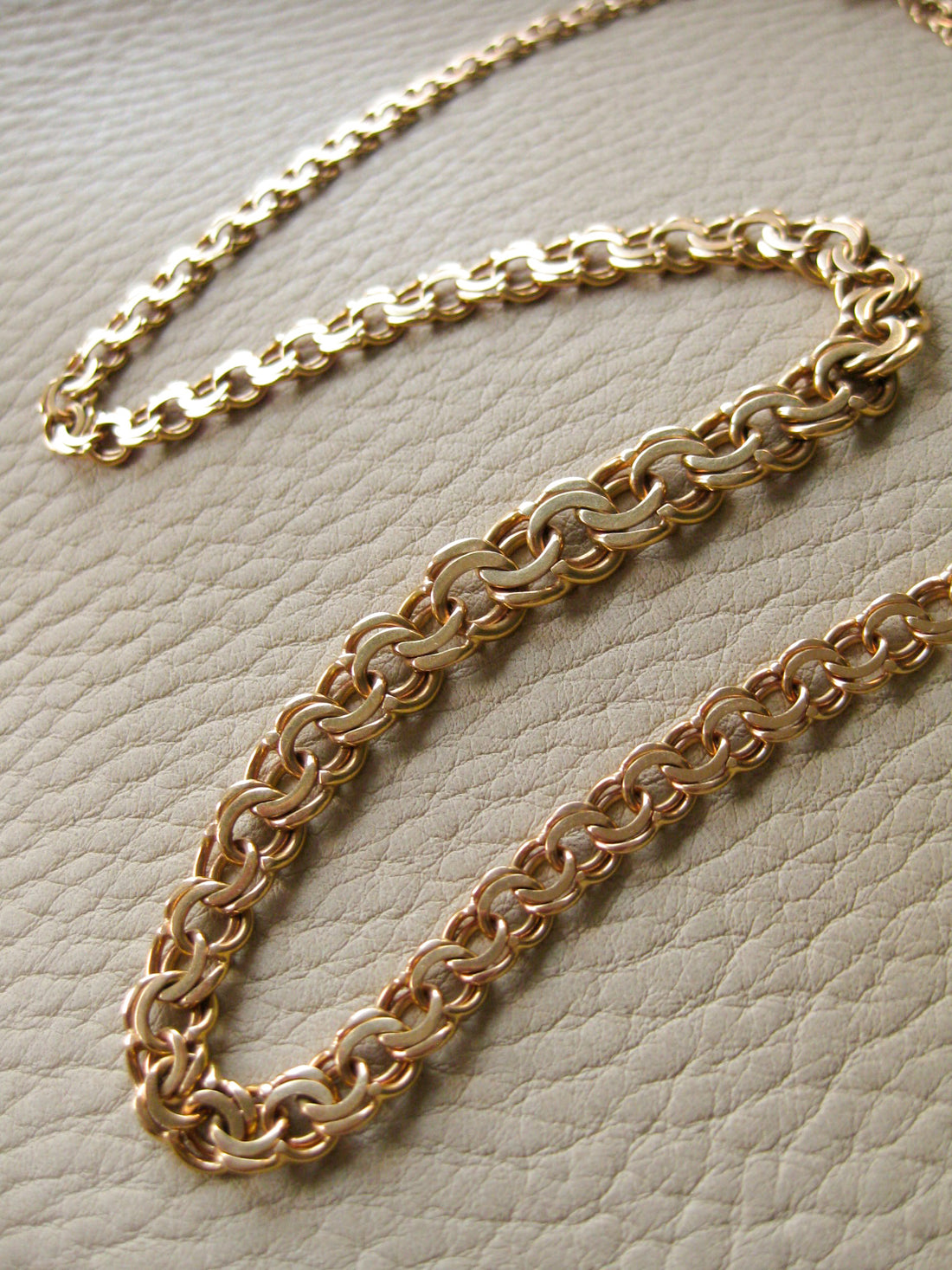 21.3g Gold necklace - Graduated double link solid 18k gold - Swedish vintage 1960s