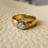 1996 Swedish brilliant cut diamond set in 18k gold - ring size 6.5