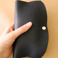 Pinch phone wallet