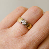 1996 Swedish brilliant cut diamond set in 18k gold - ring size 6.5