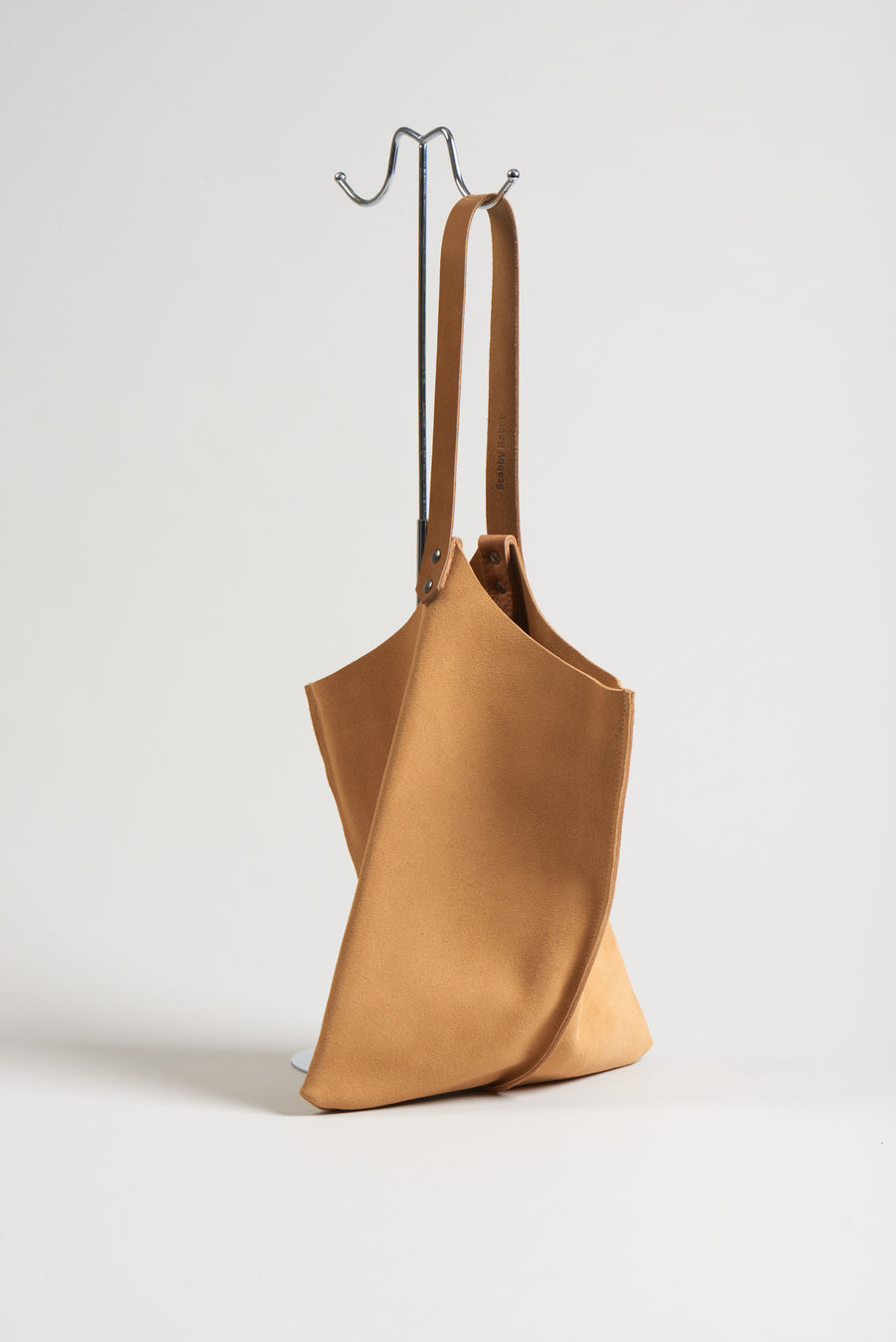 Wedge bag -  Sand suede