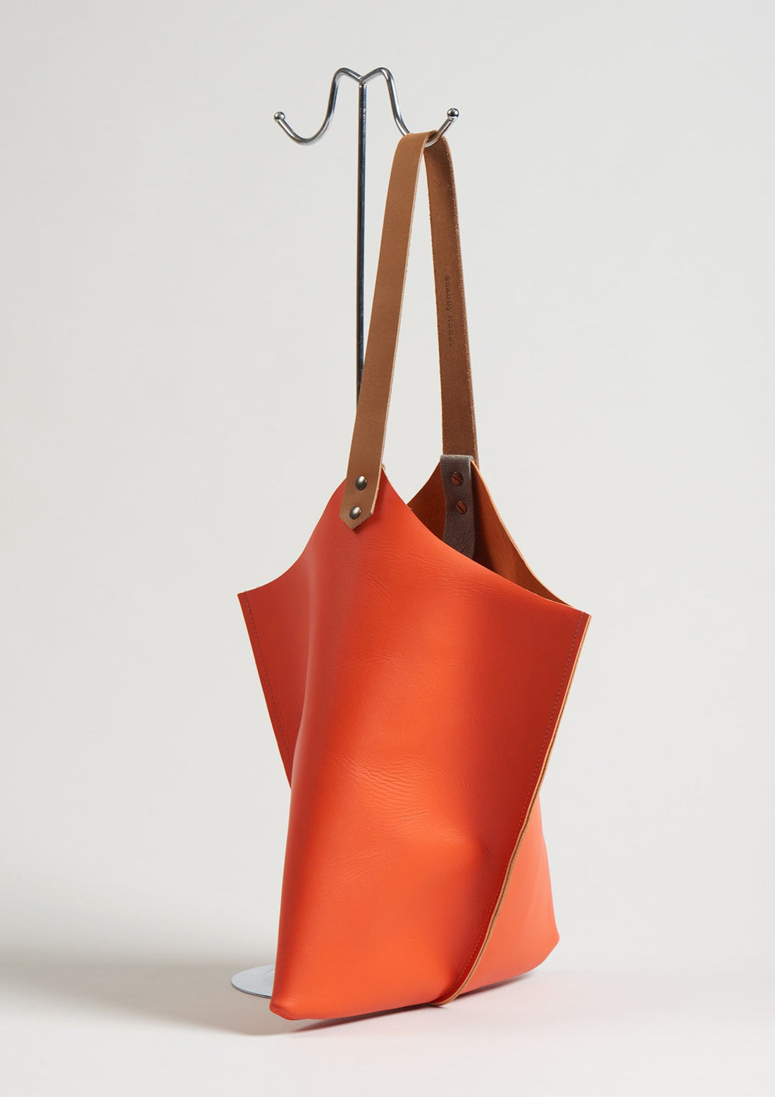 Wedge bag - Papaya orange leather