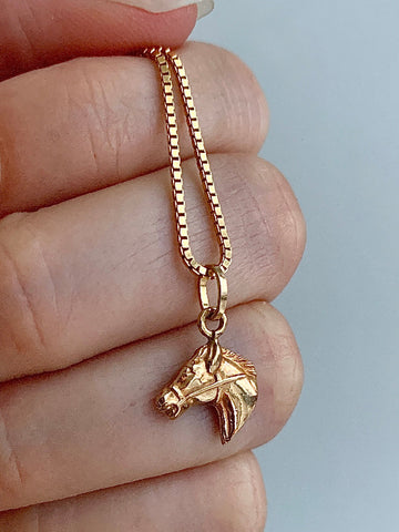 18k gold Swedish vintage charm or pendant - Horse head