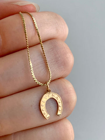 18k gold Swedish vintage charm or pendant - Lucky horseshoe